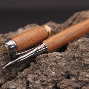 Rollerball i Merbau og Black Titanium med Brushed Gold.