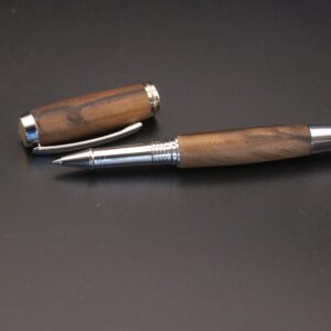 Rollerball i valnød og Rhodium